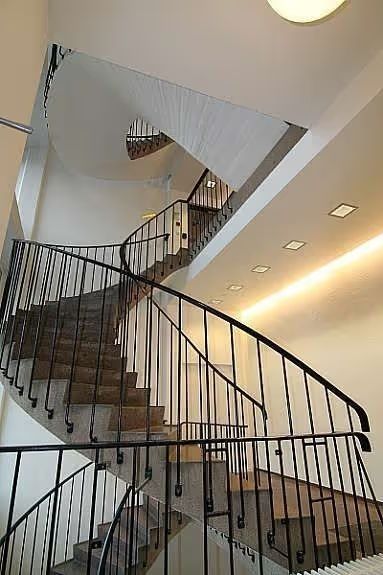 Steel Spring 9 - Photo 4