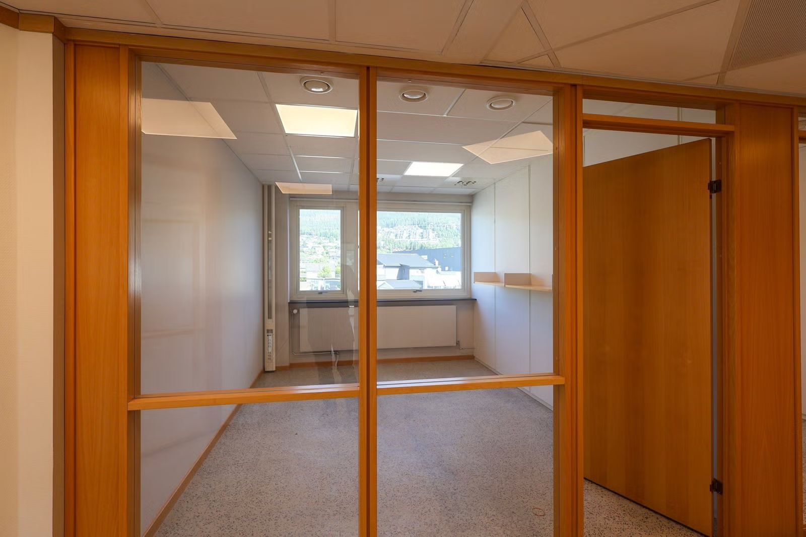 Kontor 2. etg – 10-600 m²