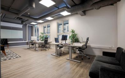 Kontor 2. etg – 170 m²