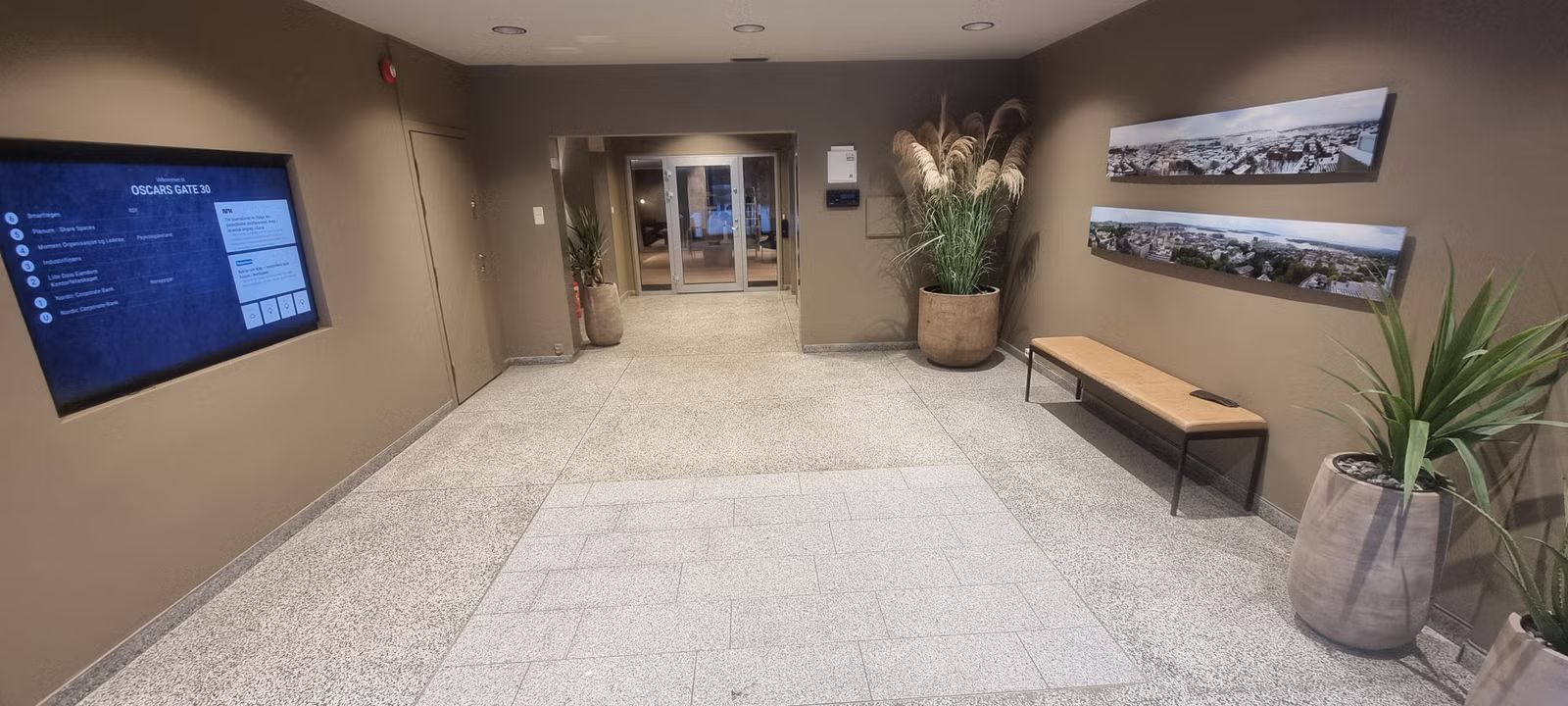 Oscars gate 30 - Photo 9